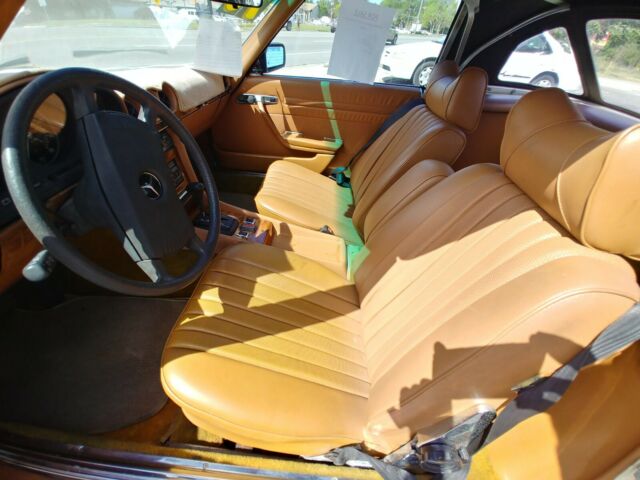 Mercedes-Benz SL-Class 1978 image number 19