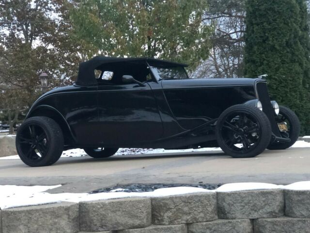 Ford ROADSTER 1933 image number 2