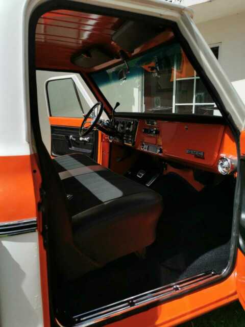 Chevrolet Truck 1971 image number 8