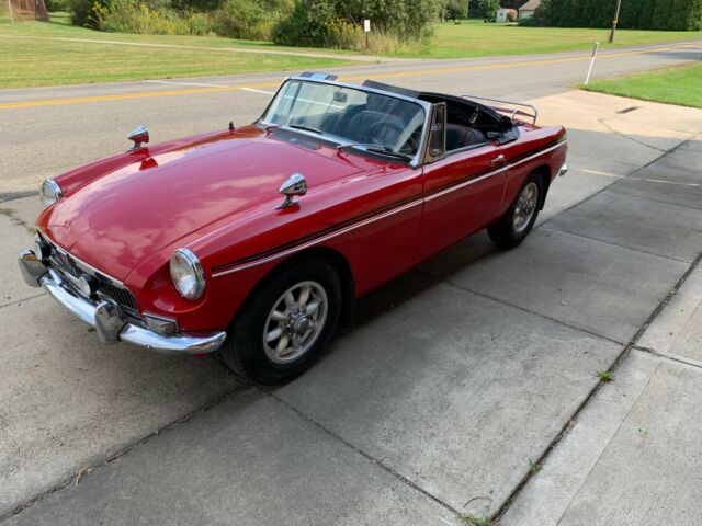 MG MGB 1964 image number 3