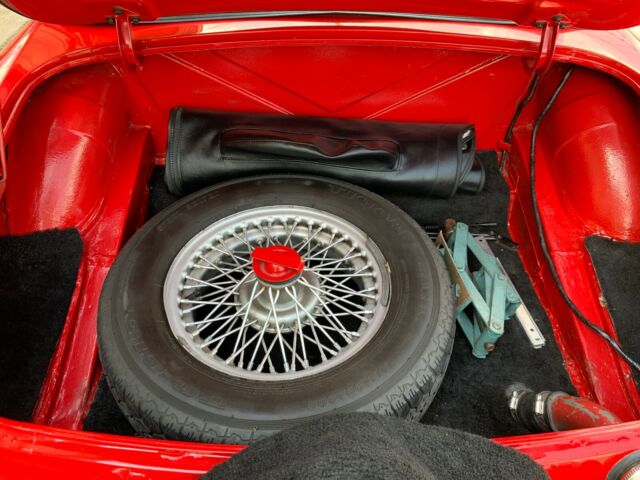 MG MGB 1964 image number 35