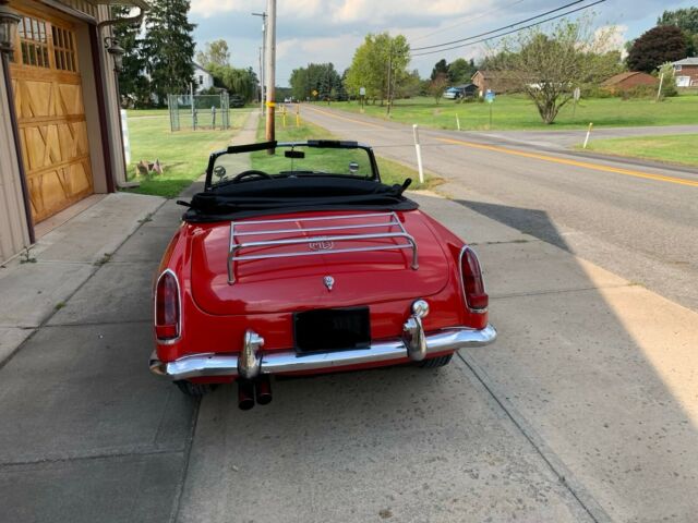 MG MGB 1964 image number 6