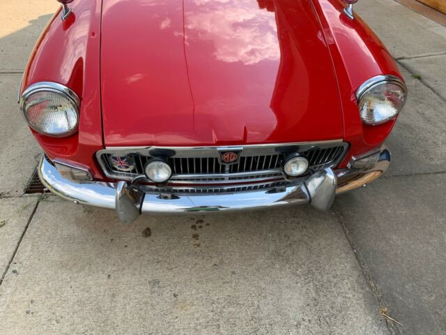 MG MGB 1964 image number 7