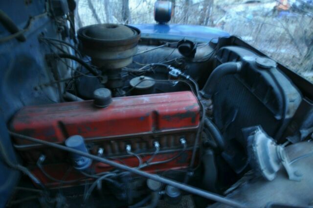 Chevrolet 2-ton Cab Chassis Flatbed Loadmaster Truck 1952 image number 18