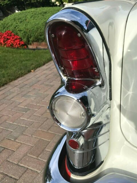 Buick Century 1955 image number 20