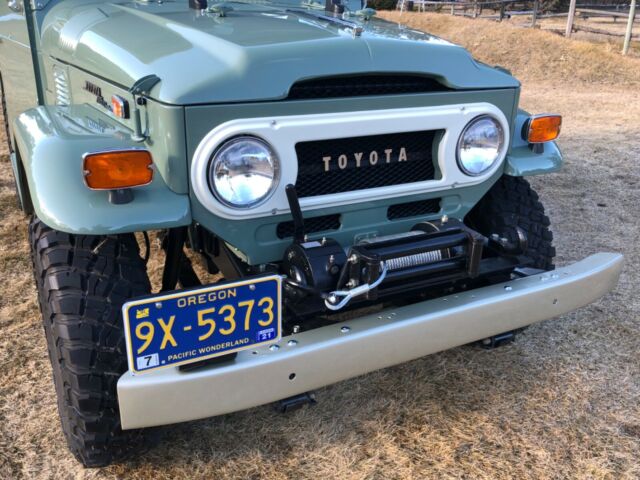 Toyota Land Cruiser 1970 image number 17