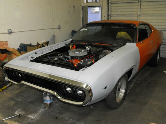 Plymouth Road Runner 1972 image number 1