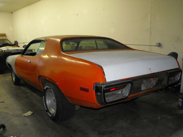 Plymouth Road Runner 1972 image number 2