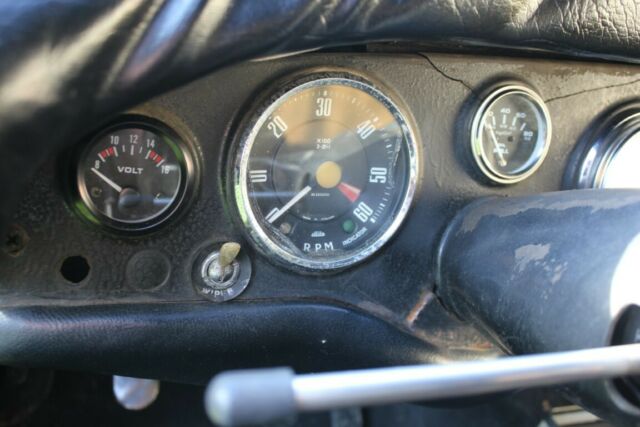 Sunbeam Alpine 1963 image number 39