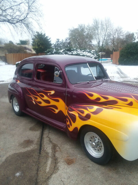 Ford tudor 1948 image number 21