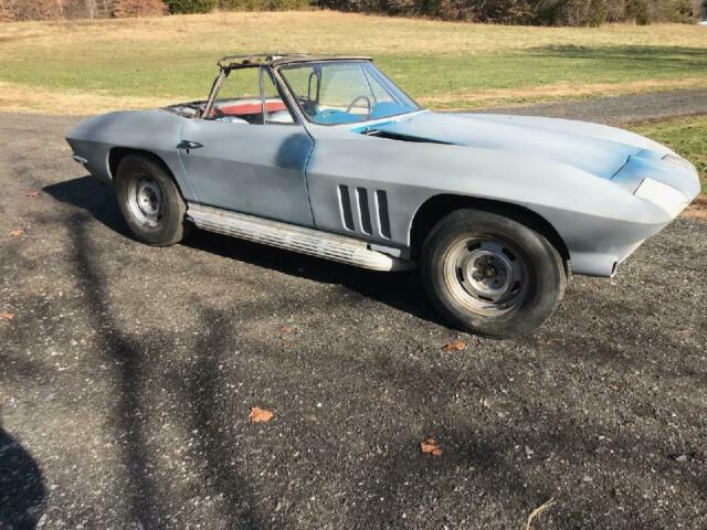 Chevrolet Corvette 1963 image number 0