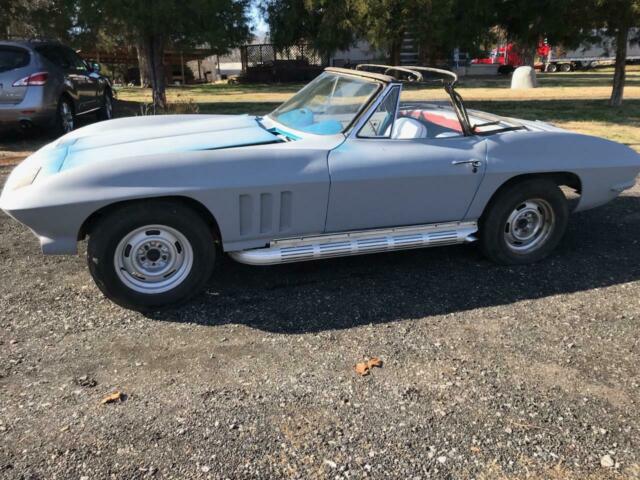 Chevrolet Corvette 1963 image number 2