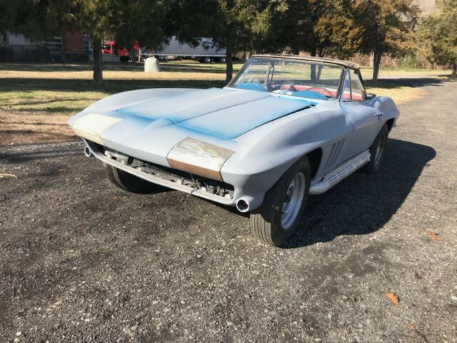 Chevrolet Corvette 1963 image number 9