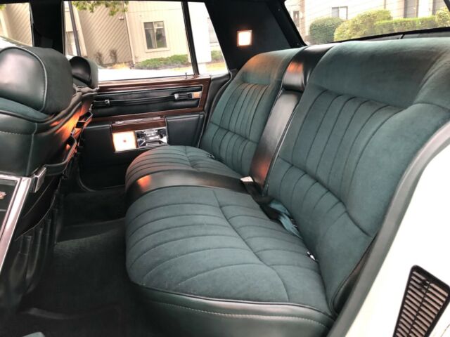 Cadillac DeVille 1978 image number 14