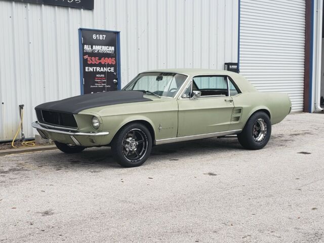 Ford Mustang 1967 image number 21