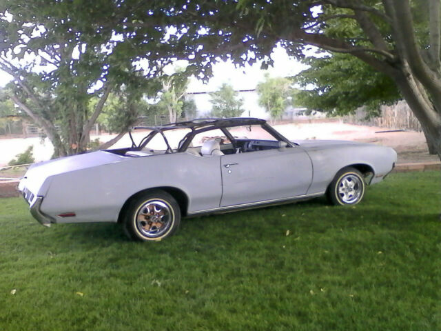 Oldsmobile Cutlass 1972 image number 25