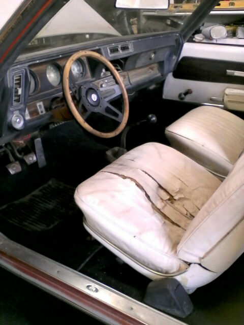 Oldsmobile Cutlass 1972 image number 33