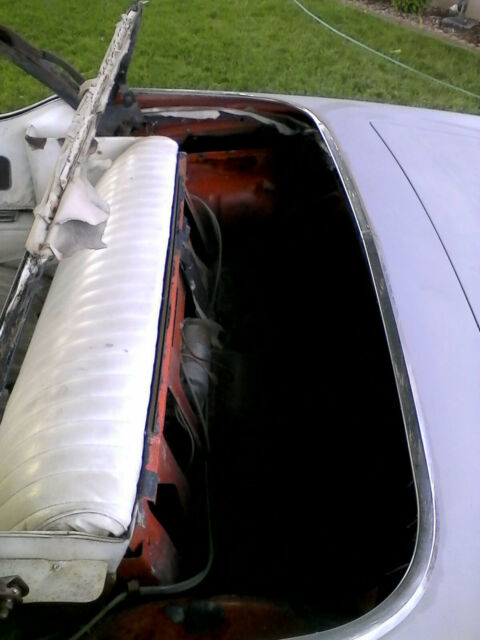 Oldsmobile Cutlass 1972 image number 42