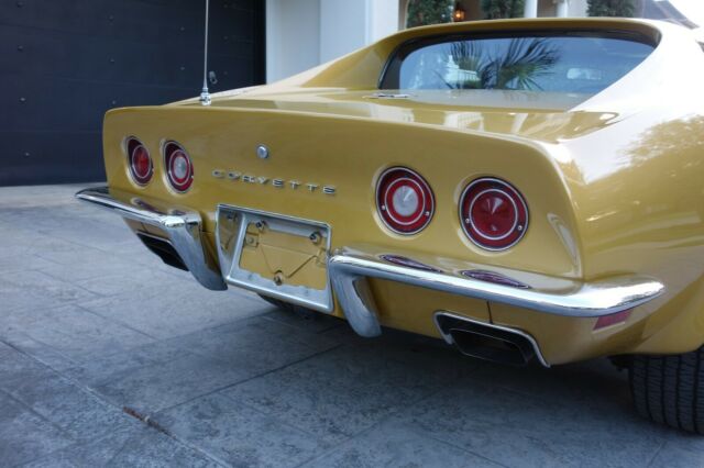 Chevrolet Corvette 1971 image number 32