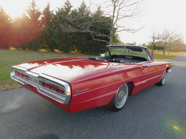 Ford Thunderbird 1966 image number 10