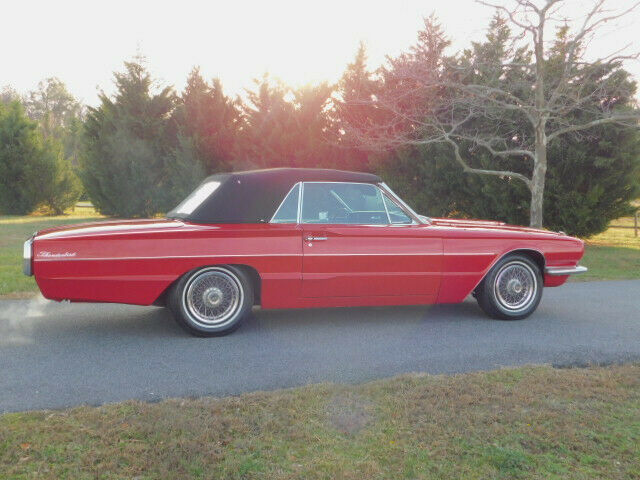 Ford Thunderbird 1966 image number 28