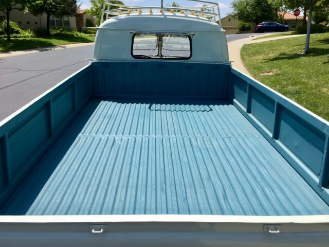 Volkswagen Bus/Vanagon 1961 image number 29