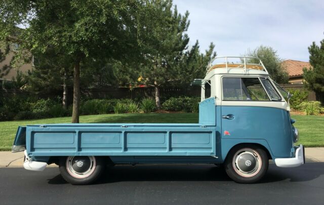 Volkswagen Bus/Vanagon 1961 image number 6