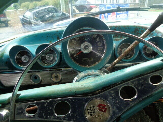 Chevrolet Impala 1960 image number 30