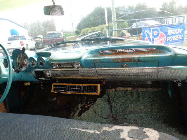 Chevrolet Impala 1960 image number 9