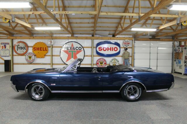 Oldsmobile 442 1967 image number 1