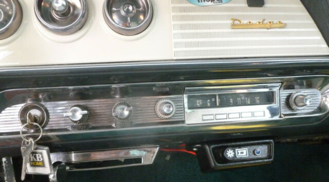 Dodge Coronet 1955 image number 24