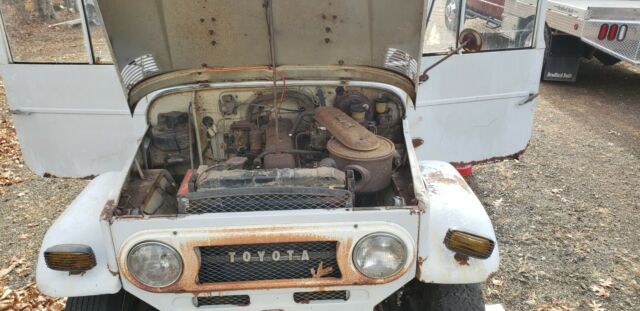 Toyota FJ Cruiser 1971 image number 36
