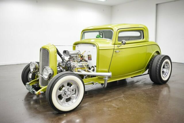 Ford Coupe 1932 image number 24