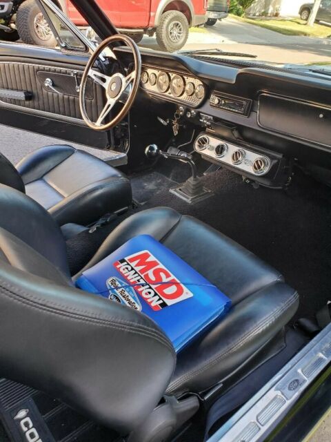 Ford Mustang 1965 image number 13