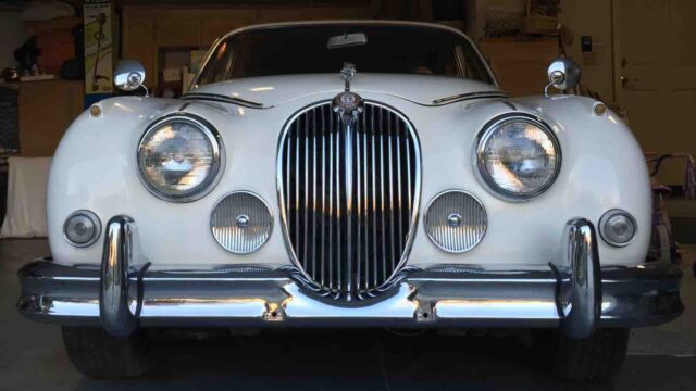 Jaguar 3.8 1962 image number 25