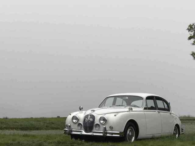 Jaguar 3.8 1962 image number 32