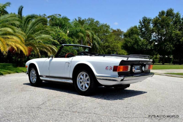 Triumph TR6 1974 image number 38