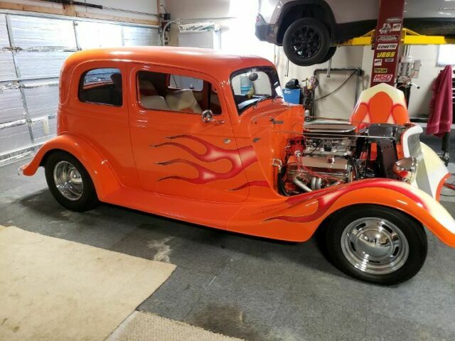 Ford Victoria 1933 image number 19