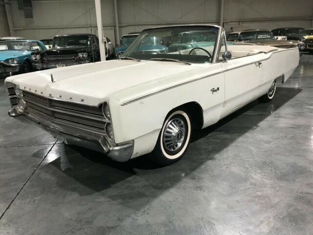Plymouth Fury 1967 image number 11