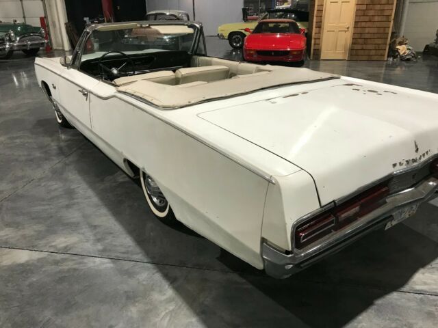 Plymouth Fury 1967 image number 24