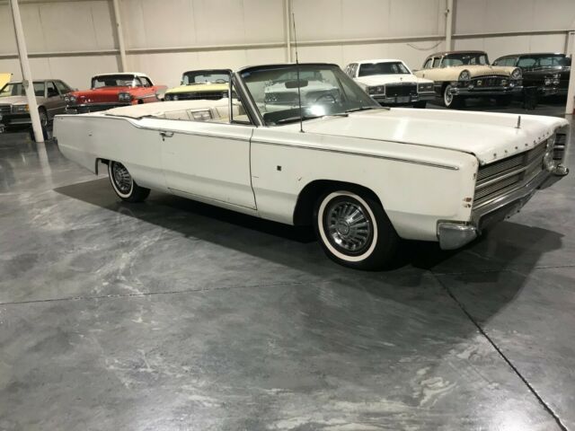 Plymouth Fury 1967 image number 30
