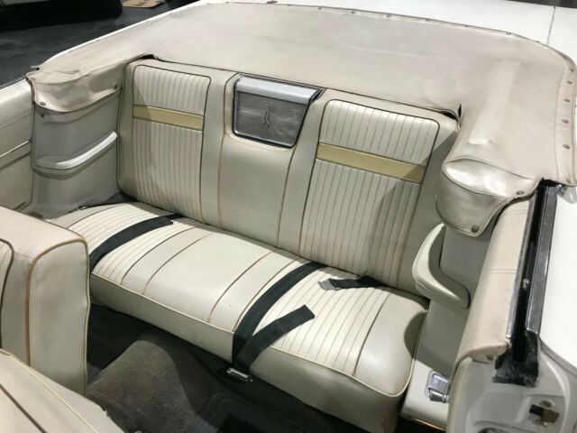 Plymouth Fury 1967 image number 38
