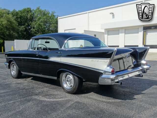 Chevrolet Bel Air/150/210 1957 image number 12
