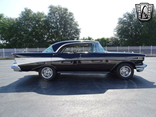 Chevrolet Bel Air/150/210 1957 image number 21