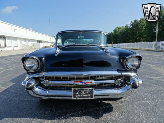 Chevrolet Bel Air/150/210 1957 image number 3