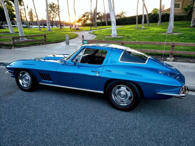 Chevrolet Corvette 1967 image number 17