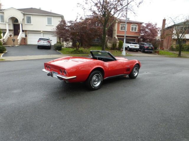 Chevrolet Corvette 1968 image number 3