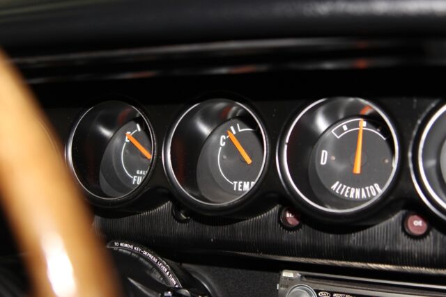 Dodge Challenger 1971 image number 45