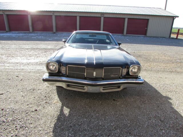Oldsmobile Cutlass 1974 image number 2