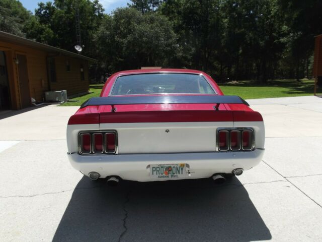 Ford Mustang 1970 image number 2